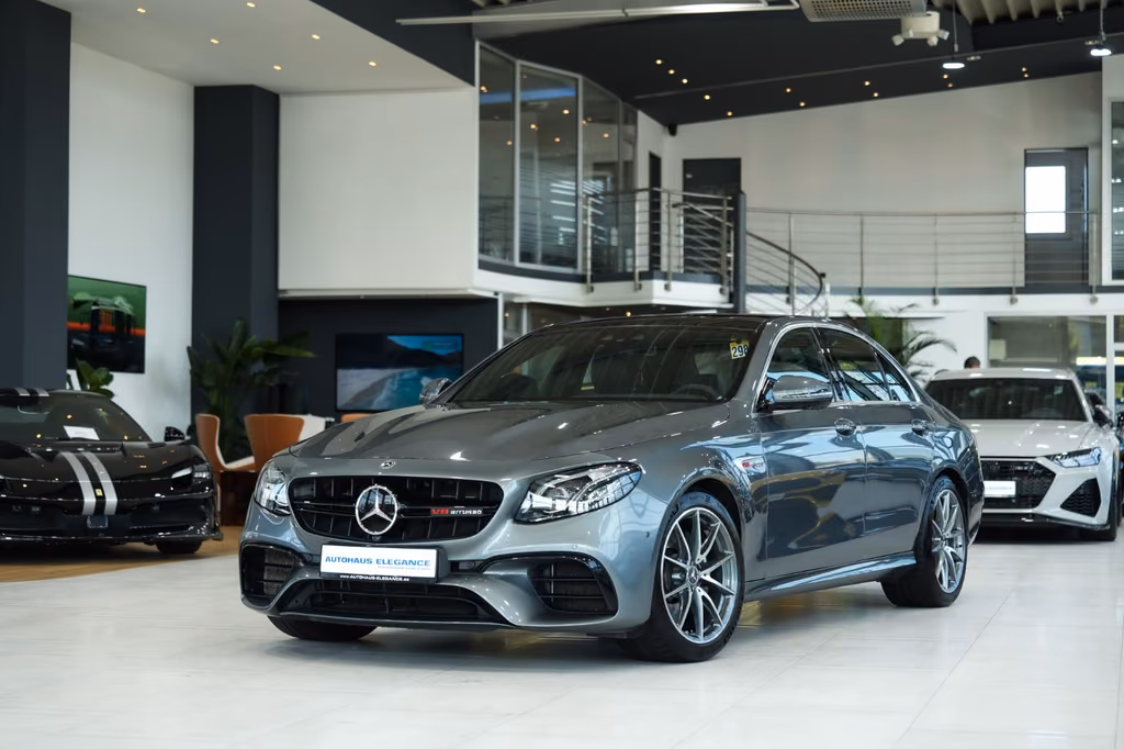 Mercedes-Benz E 63 AMG Limo. 4Matic+ NAPPA PANO AIRMATIC 360°