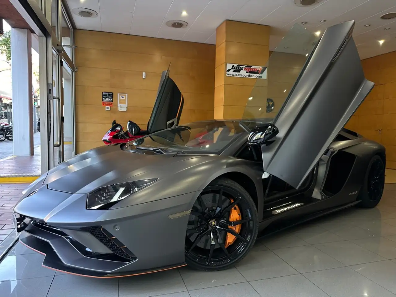 Vehicle photo