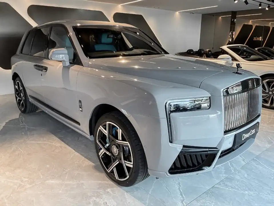 Rolls-Royce Cullinan 6.75 V12 420 kW (571 CV)