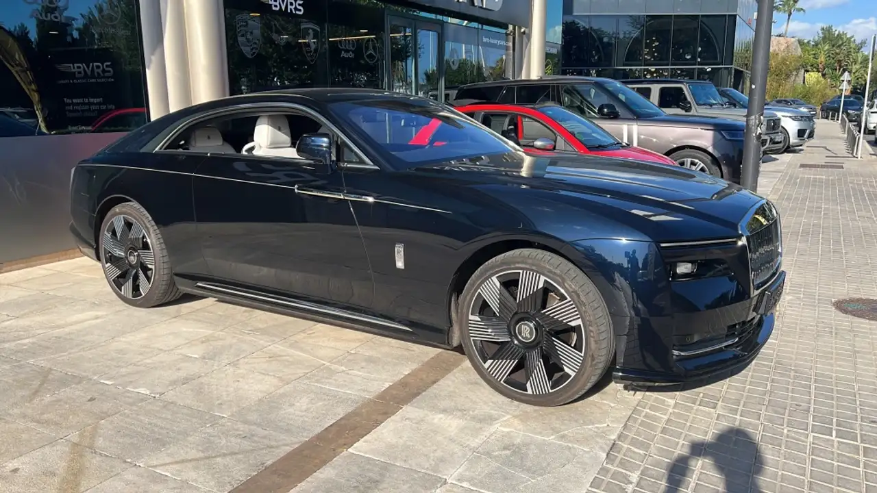 Vehicle photo