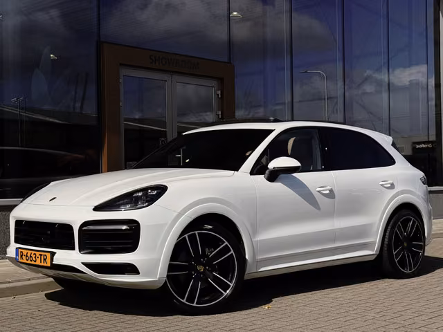Porsche Cayenne 3.0 | SportDesign | Pano | SportChrono | Luchtvering | ACC |