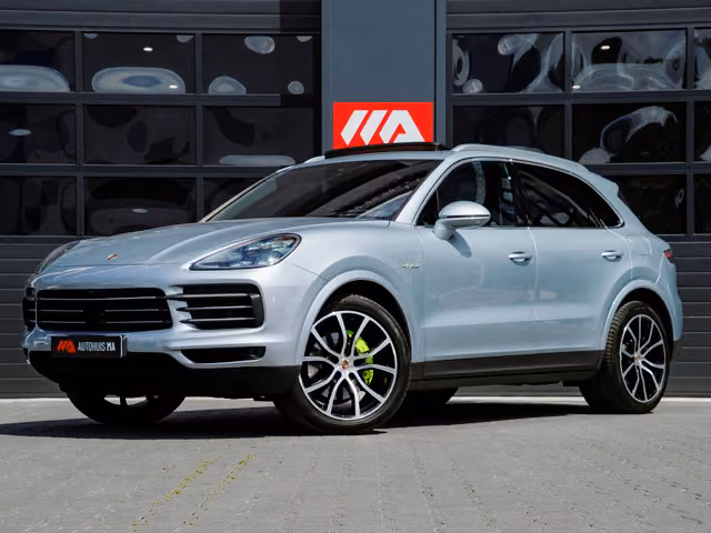 Porsche Cayenne 3.0 E-Ibrido Sport-Chrono|Stoelverwarming|Bose|Nachtzicht|36