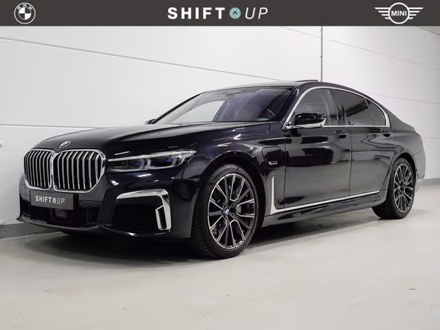 BMW 7-serie 745e M-Sport | Massage | TV | CoPilot