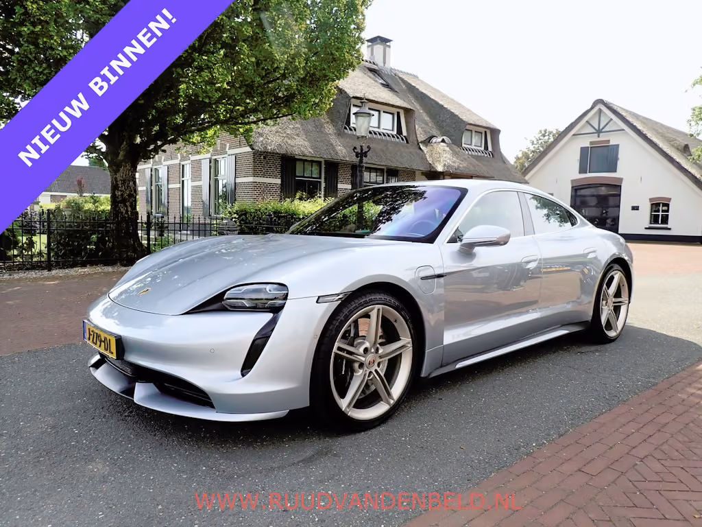 Porsche Taycan Turbo 626 hp 92%SOH SPORT- -CAMERA