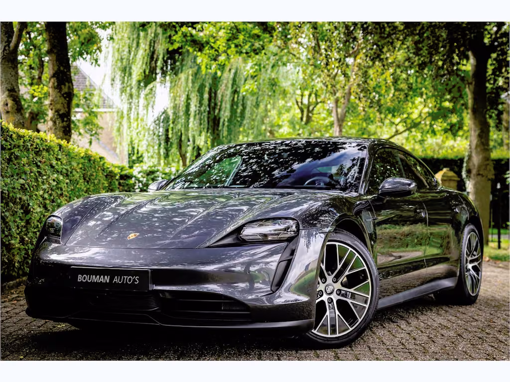 Porsche Taycan 4S Performance 93 kWh Vierwielbesturing Innodrive Matrix Bos