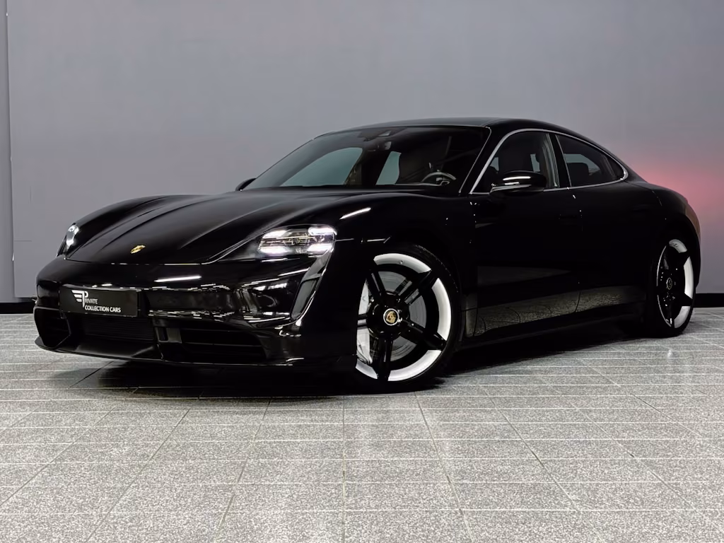 Porsche Taycan Turbo 93 kWh Pano|Bose