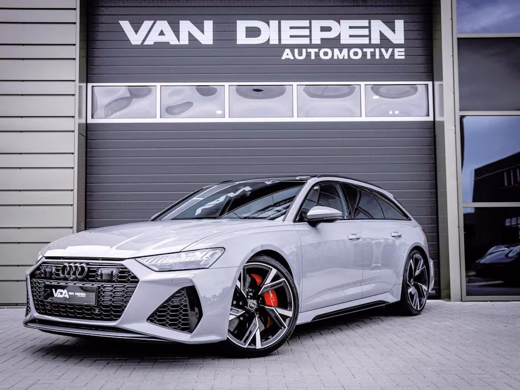 Audi RS6 Avant C8 4.0 V8 TFSI quattro - Dynamic + l Ceramic l 4WS l H