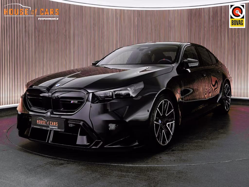 BMW M5 |BTW-auto|Carbon ext.|Bowers&Wilkins|head-up|memory|360 came