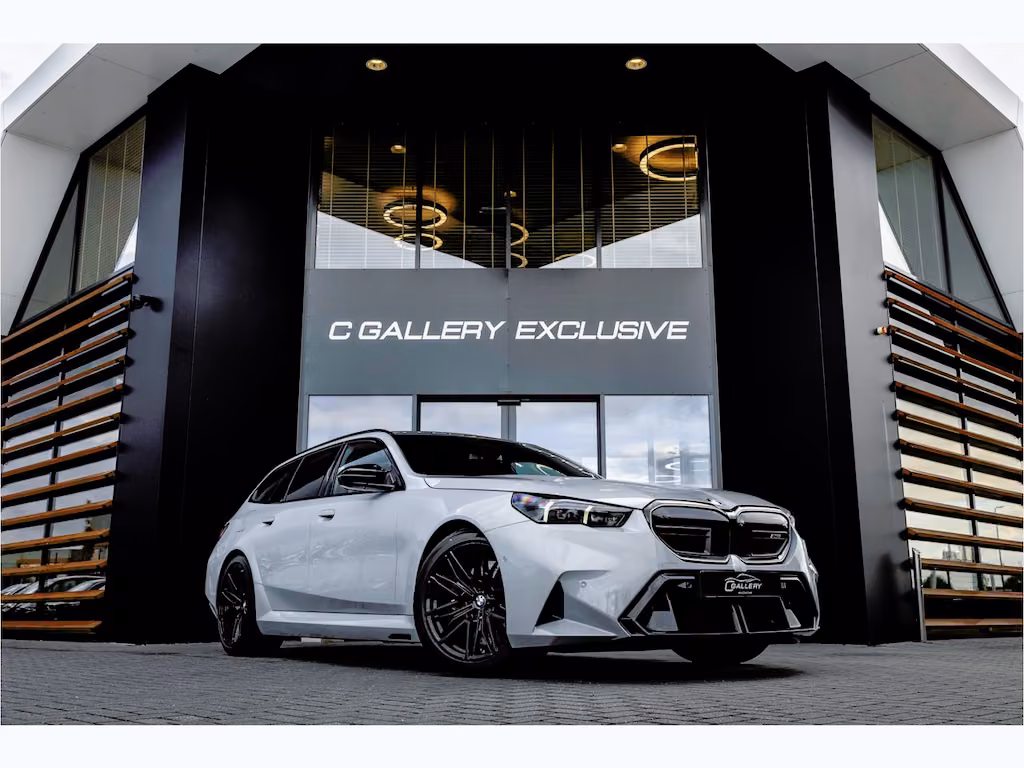 BMW M5 5-serie Touring - Panorama | Bowers & Wilkins | Brooklyn Gra