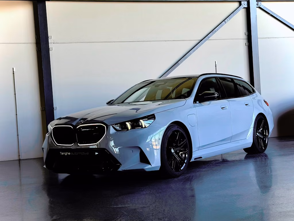 BMW M5 5-serie Touring Carbon, Panodak, Trekhaak, Silverstone, Stoe