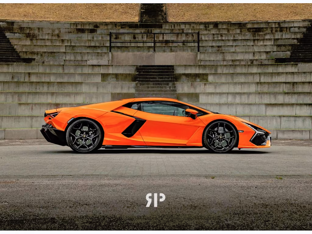 Lamborghini Revuelto 6.5 V12