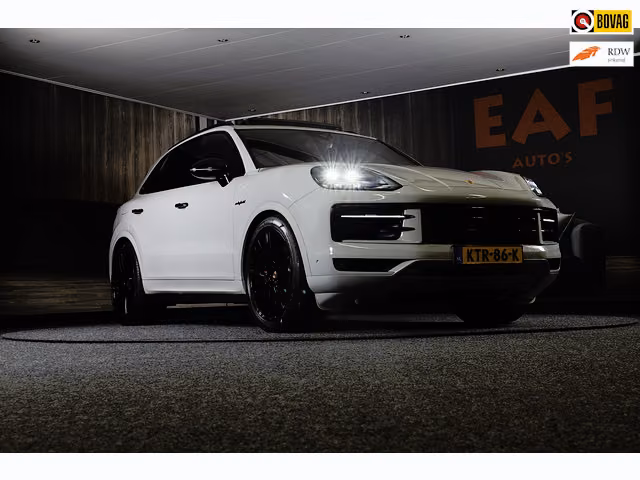 Porsche Cayenne 3.0 S E-Hybride / 520 hp / Head Up / 4W Sturing / Acc / Sport