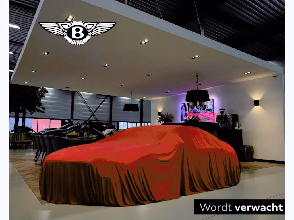 Bentley Bentayga 4.0 V8 550 hp / Naim / 4-pers VIP / massage / black ed. / 360