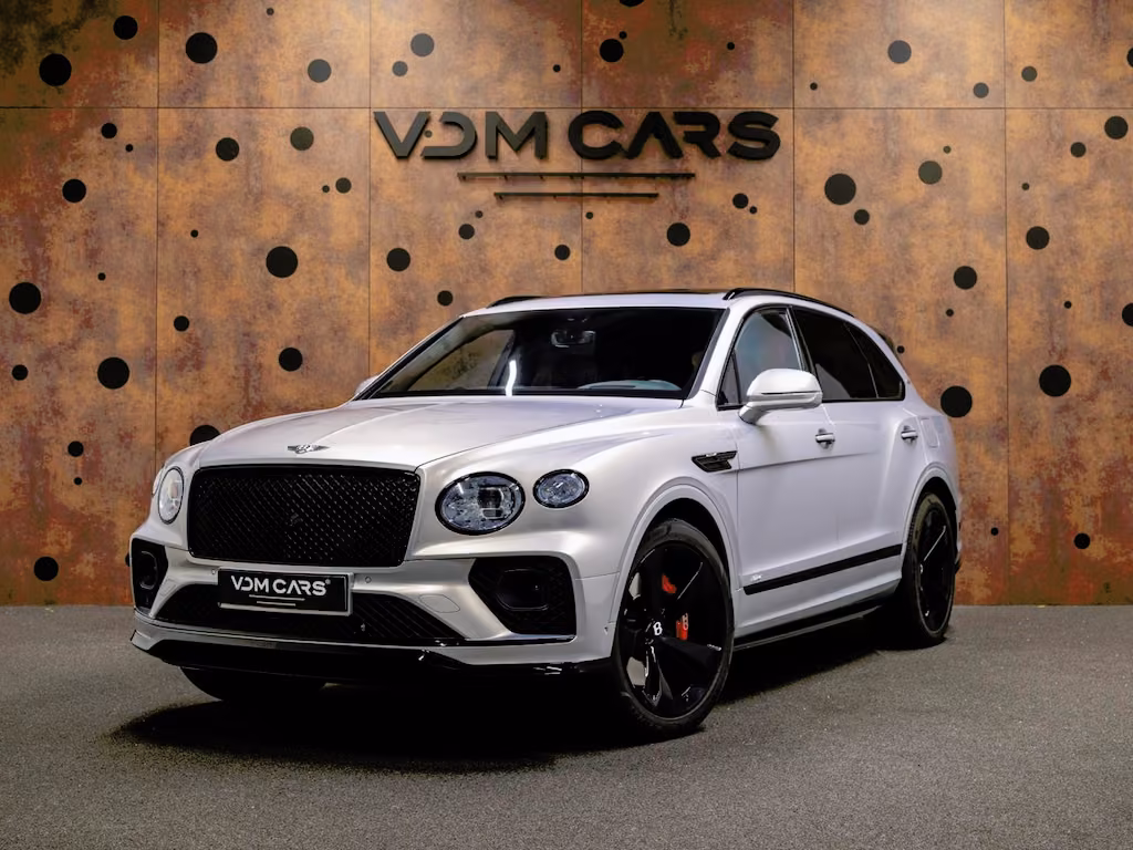 Bentley Bentayga 3.0 V6 Hybrid | First Edition | NAIM | Styling Spec | Massag