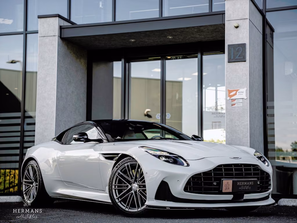 Aston Martin DB12 4.0 V8 Coupé / By Q / PPF / Ceramic / Carbon / Bowers & Wilk