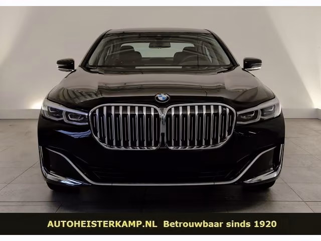 BMW 7-serie 730d xDrive 286 hp Head-Up Live Cockpit Soft Close