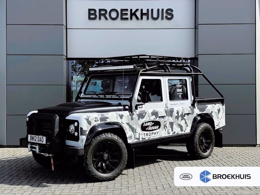 Land Rover Defender 110 TROPHY 2 Works V8 1of4 | 1 of 4 LHD Defender Trophy 2 Cr