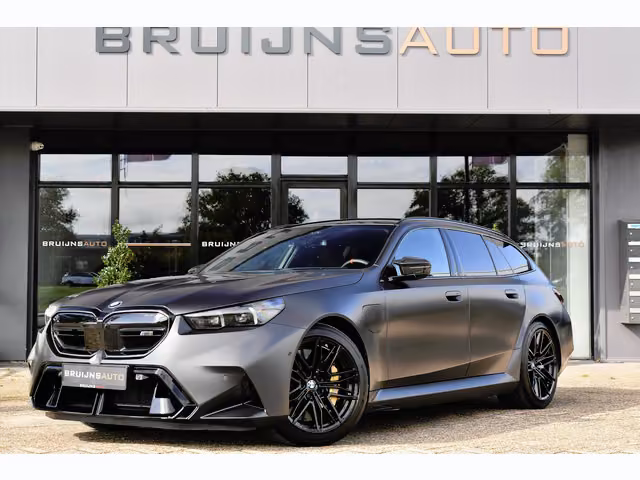 BMW M5 5-serie Touring Frozen Black mat|Trekhaak|BTW|M Drive