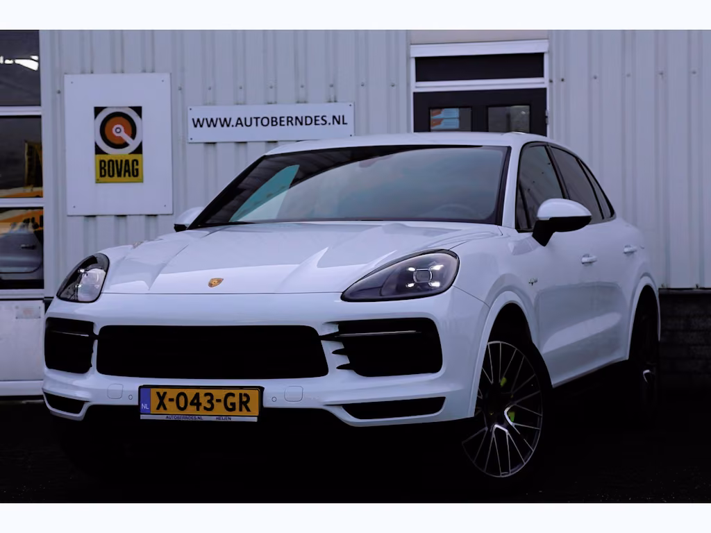 Porsche Cayenne 3.0 E-Híbrido 462 hp Plug in Perfect Onderh. Luchtvering/PASM/