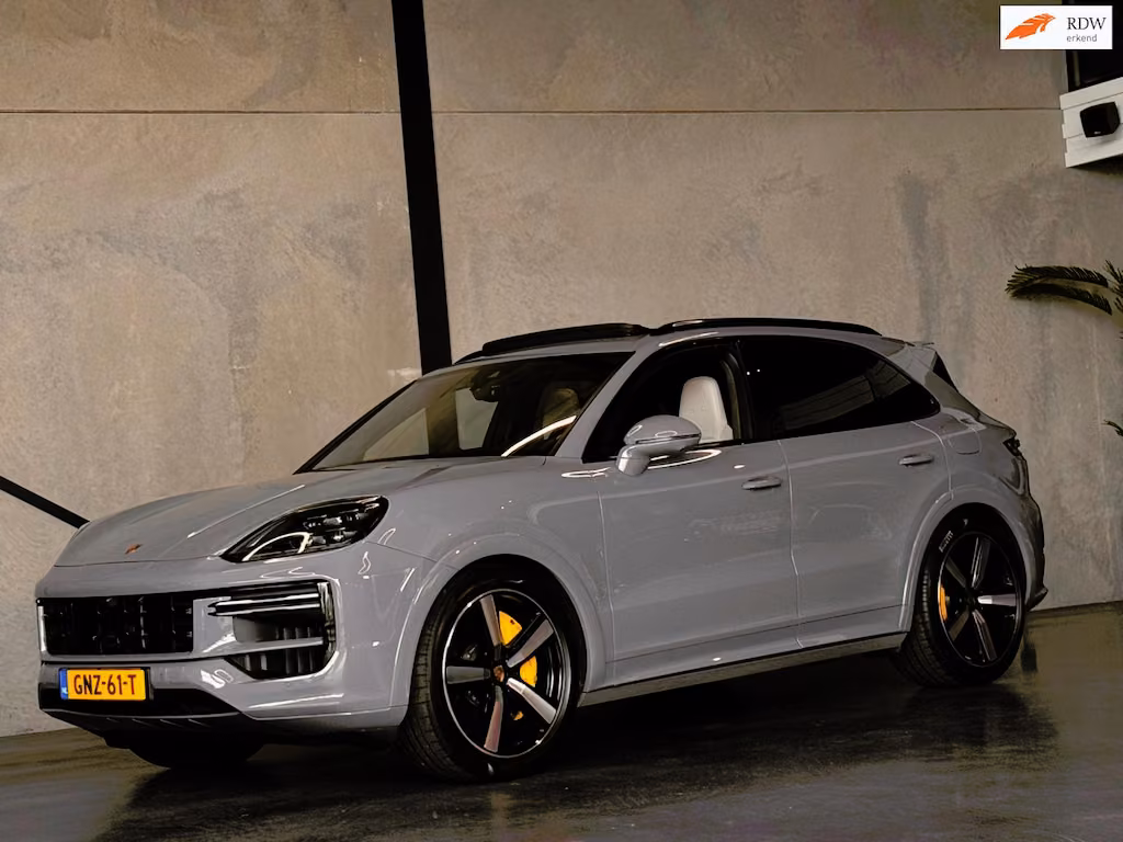 Porsche Cayenne 4.0 Turbo E-Hybrid, SportDesign, PDCC, PCCB