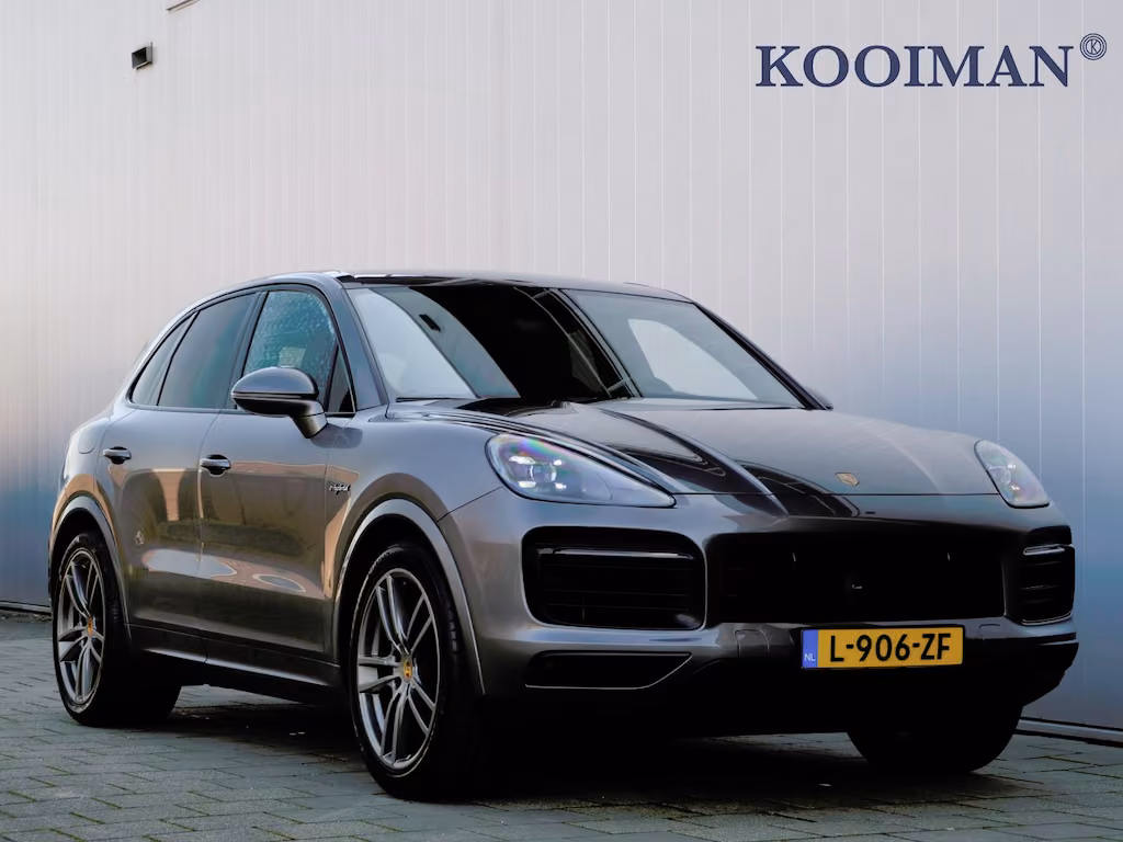 Porsche Cayenne 3.0 E-Hybrid 462 hp Automaat Nav/ DAB / Apple Carplay / Leer