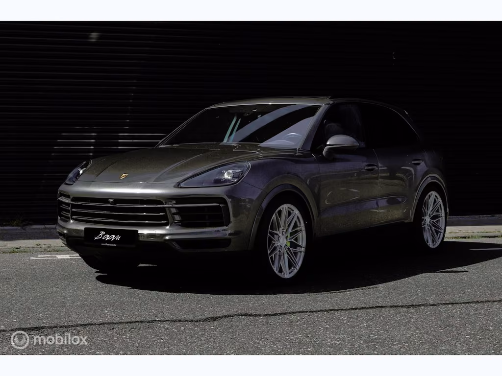 Porsche Cayenne E-Hybride | Quarzite Grey Metallic | Sport Chrono | Luchtveri