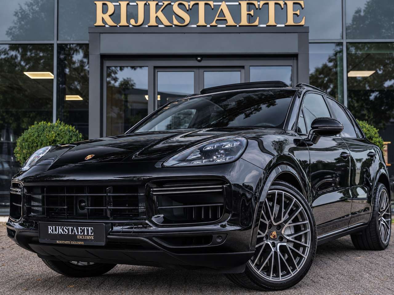 Porsche Cayenne 4.0 Turbo|PANO|CHRONO|BOSE|APP|22''|CAM|HOUT