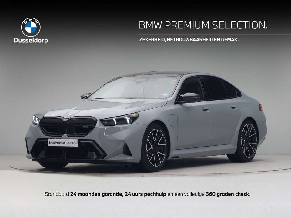 BMW M5 Sedan