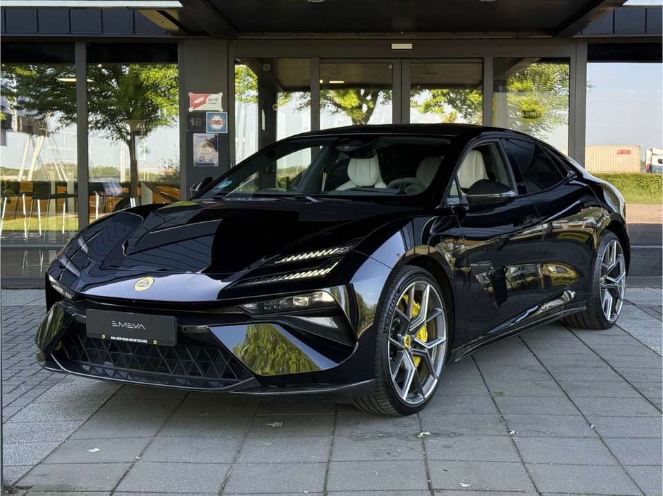 Lotus Emeya R 102 kWh 900 hp