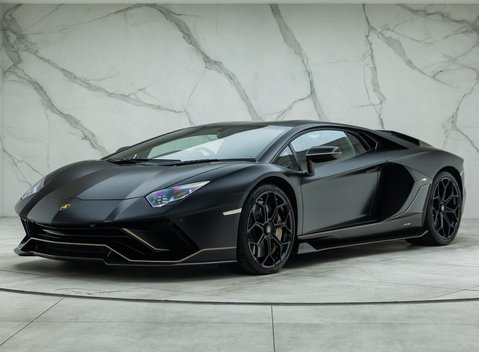 Lamborghini Aventador LP 780-4 ULTIMAE