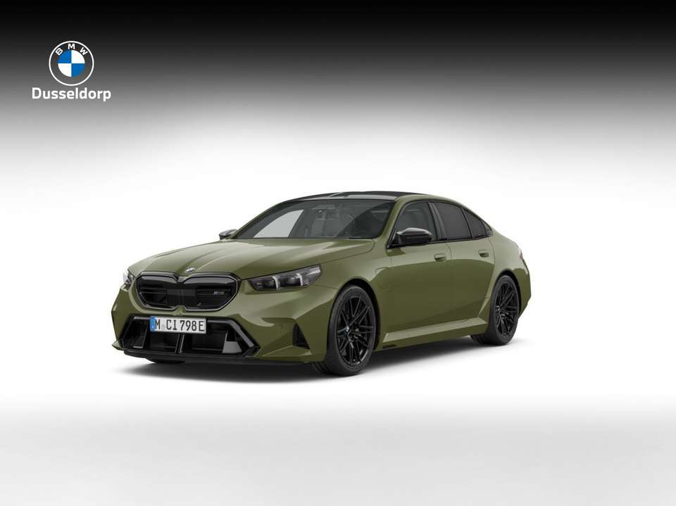 BMW M5 Sedan FROZEN URBAN GREEN | Comfort Pakket | M Carb