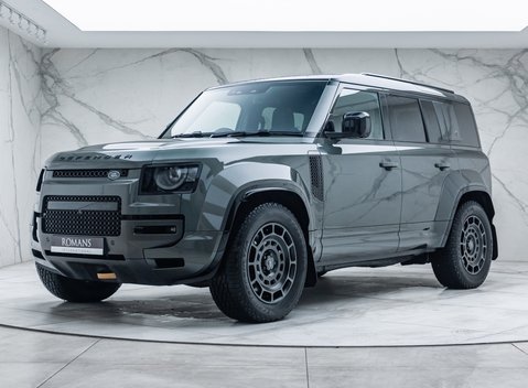 Land Rover Defender OCTA EDITION ONE