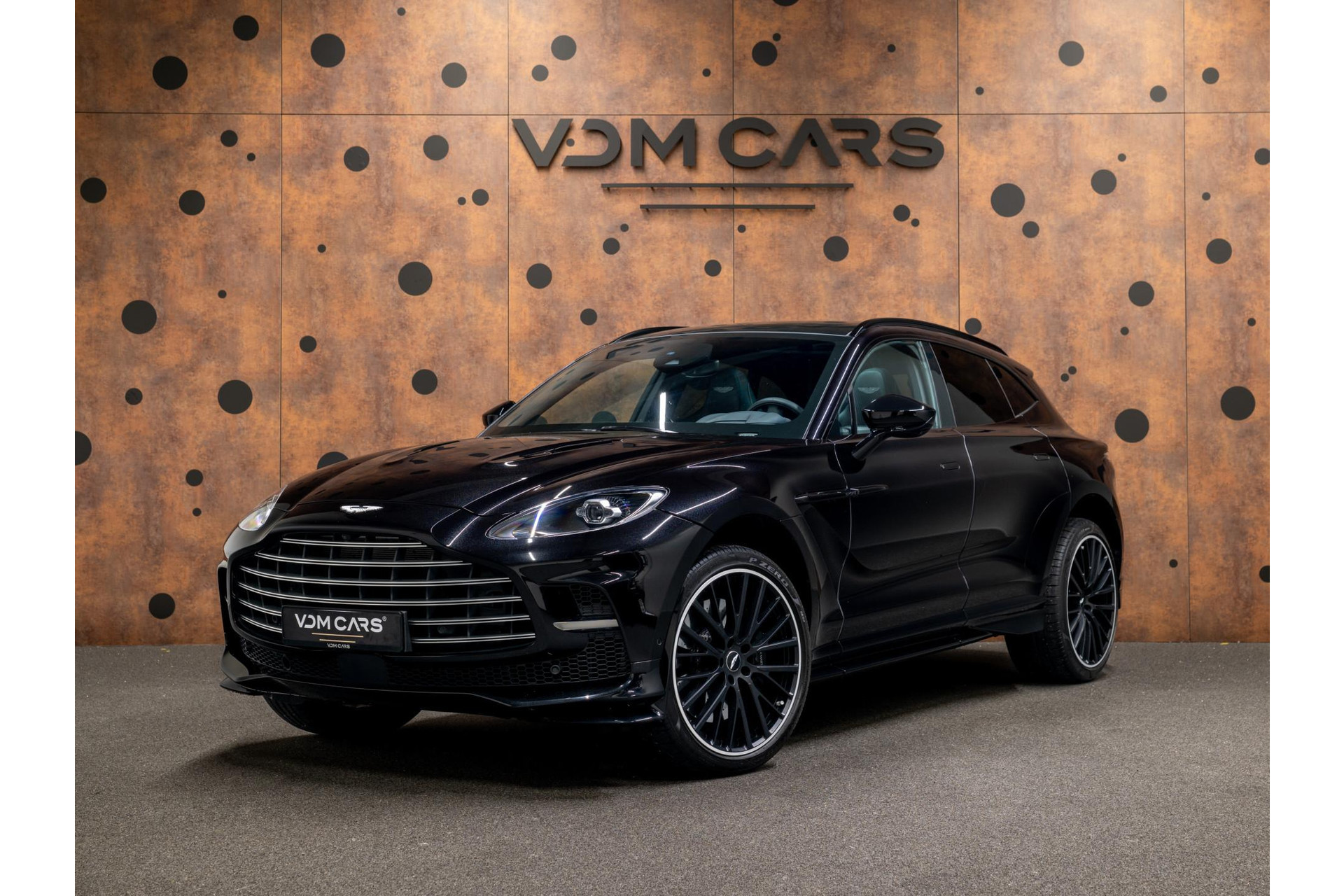 Aston Martin Dbx 4.0 V8 707