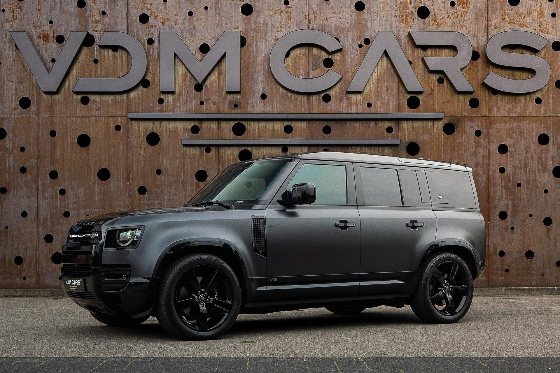Land Rover Defender 110 5.0 P525 110 V8 Carpathian Edition