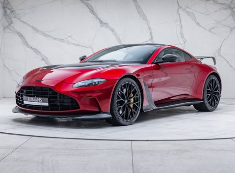 Aston Martin V12 Vantage