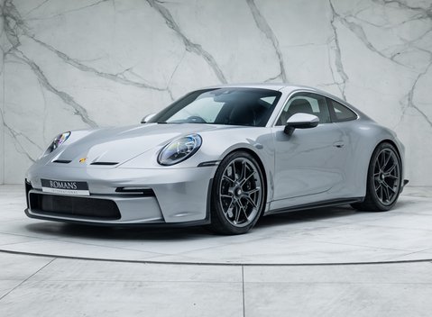 Porsche 911 GT3 Touring (992)